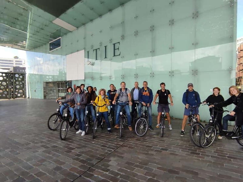 Amsterdam bike tour with a French-speaking guide local! - The Experience on the Ground