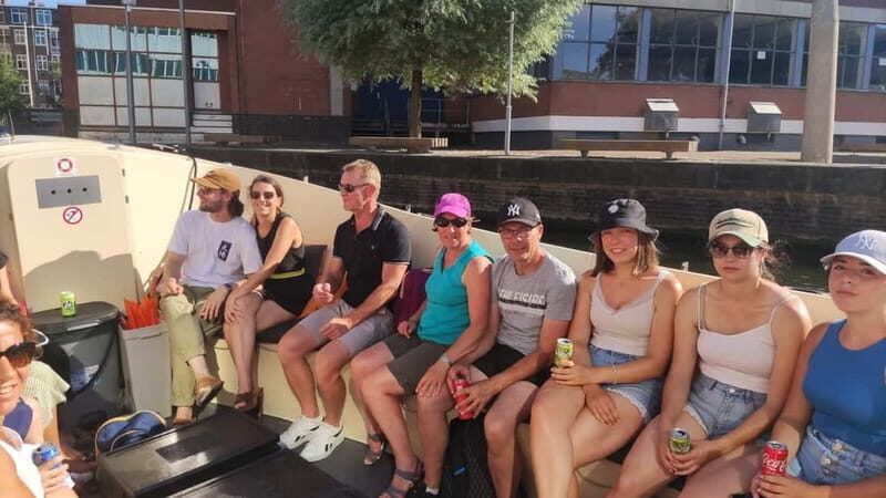 Amsterdam bike tour with a French-speaking guide local! - FAQ