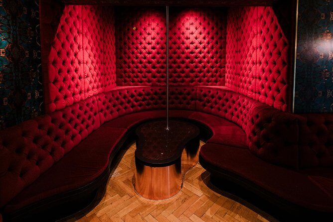 Amsterdam BonTon: Gentleman's Club Educational Tour - Who Should Consider This Tour?