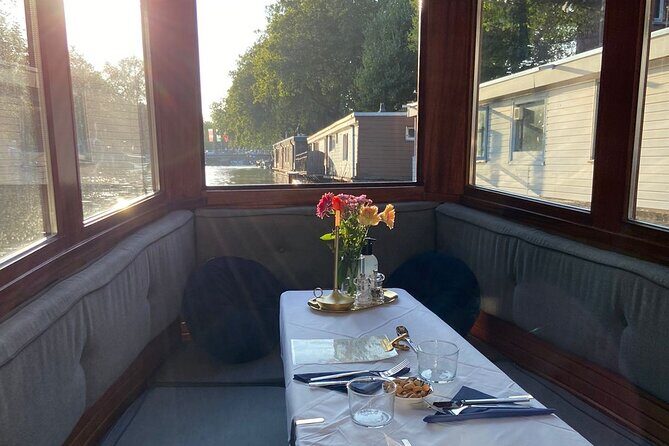 Amsterdam Breakfast Cruise on Private Luxury boat - 2hrs - The Experience: What You Can Expect