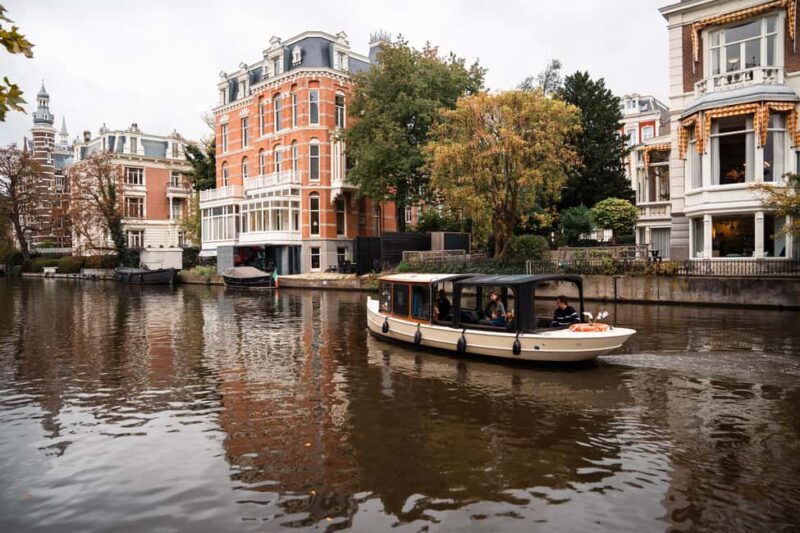 Amsterdam Canal Boat Tour with Live Guide - Why This Tour Stands Out