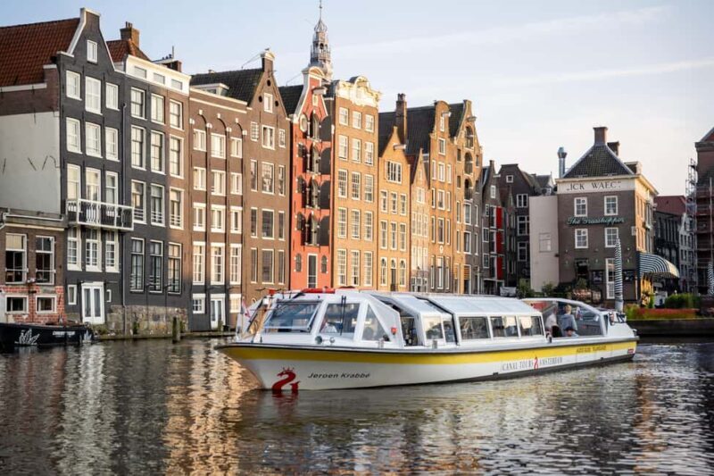 Amsterdam: Canal Cruise with Free Dutch Stroopwafel - Key Points