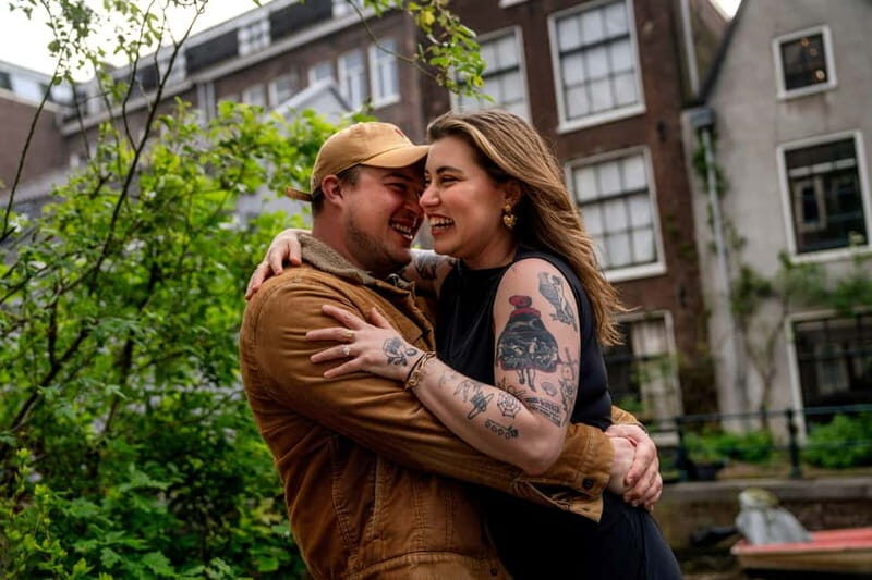 Amsterdam Canals Photoshoot: Private Solo, Family or Couples - Key Points