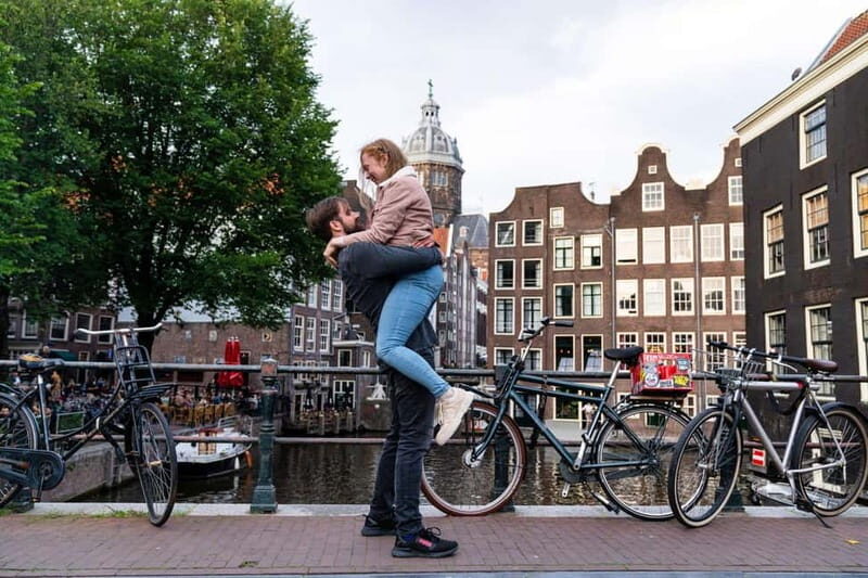 Amsterdam Canals Photoshoot: Private Solo, Family or Couples - A Deep Dive into the Experience
