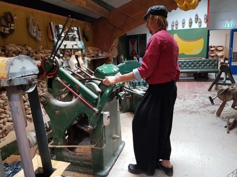 Amsterdam: Cheese, Clogs, Flowers and Windmills Tour - Key Points