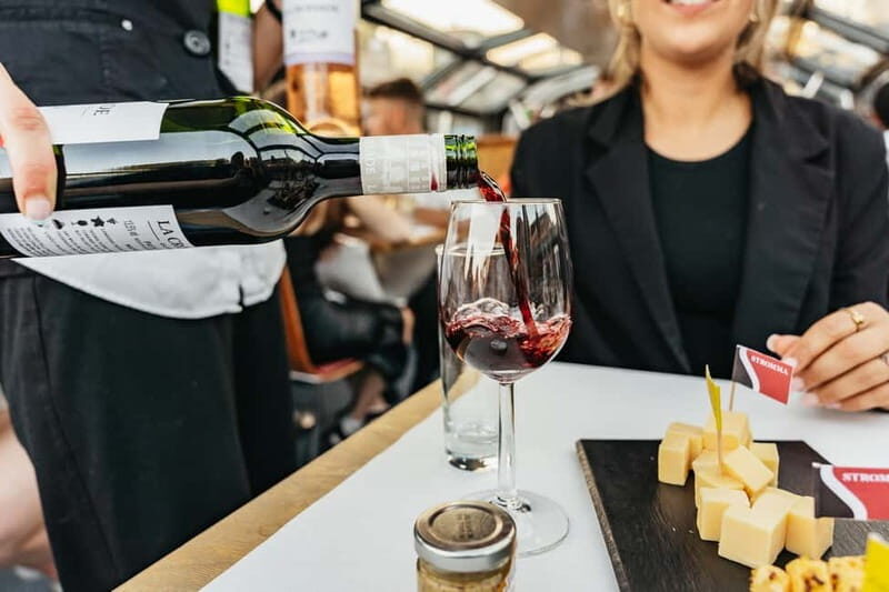 Amsterdam: Cheese & Wine Cruise Tasting Experience - What to Expect on the Cruise