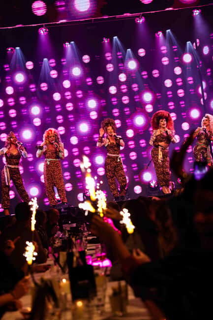 Amsterdam: "Chèri Chèri" - Biggest Drag Show in Europe Entry - Practical Tips for Attending