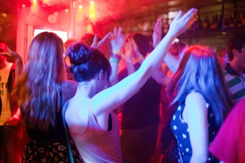 Amsterdam: City Center Bar Crawl and Nightlife Experience - The Downside: Things to Keep in Mind