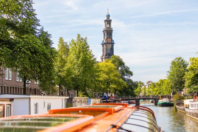 Amsterdam: City Centre Canal Cruise including Audioguide - Key Points