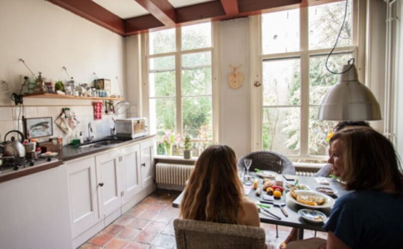 Amsterdam: Craft Dutch Pancakes in Charming Canal House - The Pros and Cons