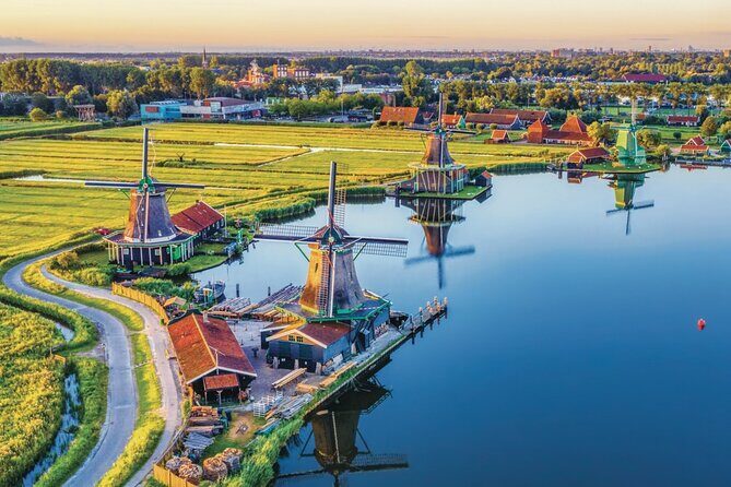 Amsterdam: Day Trip to Keukenhof & Zaanse Schans Windmills - Who Should Consider This Tour?