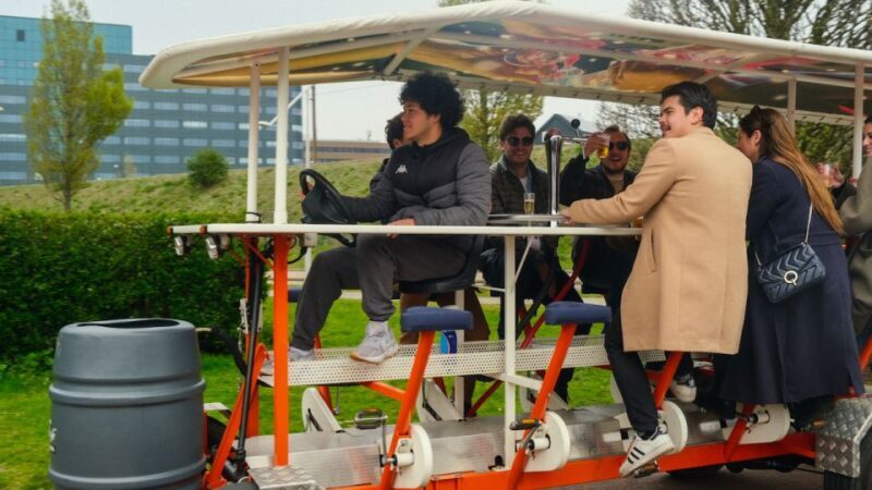 Amsterdam: Dutch Beer Bike Blast Tour with Onboard Bar - Key Points