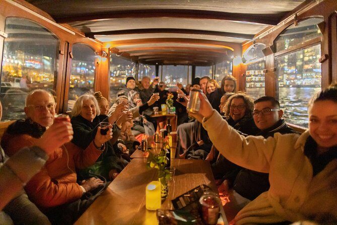 Amsterdam Evening Canal Cruise with Live Guide and Onboard Bar - FAQ