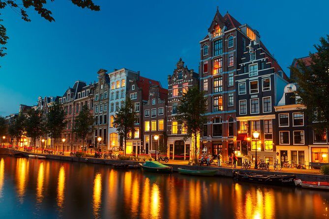 Amsterdam Evening Canal Cruise with Live Guide and Onboard Bar - Who This Tour Is Perfect For