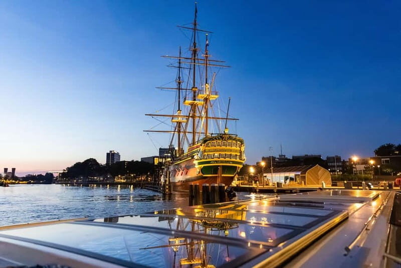 Amsterdam: Evening Cruise with Optional Wine and Snacks - Diving Into the Experience: What to Expect