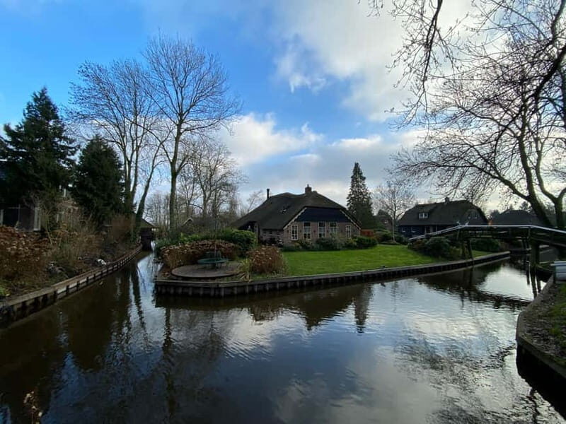 Amsterdam: Giethoorn, Afsluitdijk and Zaanse Schans Day Trip - FAQ