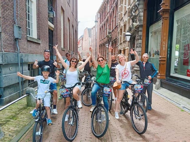Amsterdam: Guided bike tour in French off the beaten track - Key Points