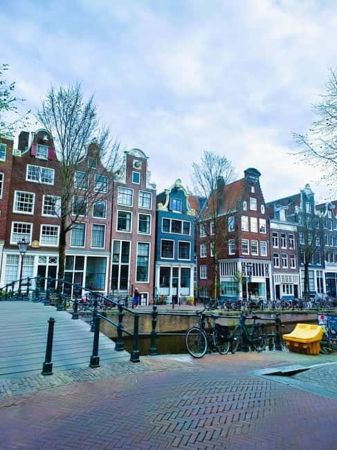 Amsterdam: Guided bike tour in French off the beaten track - FAQs