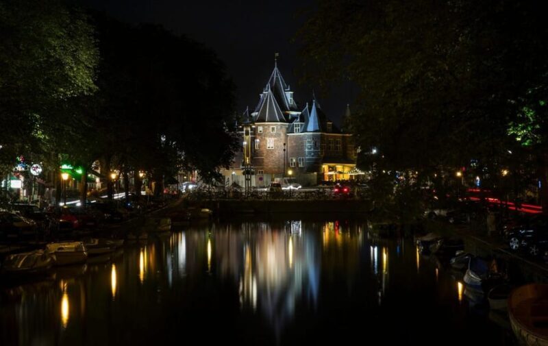 Amsterdam: Haunted History and Ghost Walking Tour - The Actual Experience: What You Can Expect