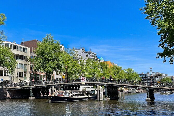 Amsterdam Highlights 75 Minutes Canal Cruise With Live Commentary - A Closer Look at the Itinerary and Experience