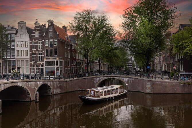 Amsterdam Historic Tour On Classic Saloon Boat - Who Should Consider This Tour