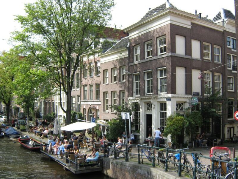 Amsterdam: Jordaan Area Private Walking Tour - Who Should Consider This Tour?