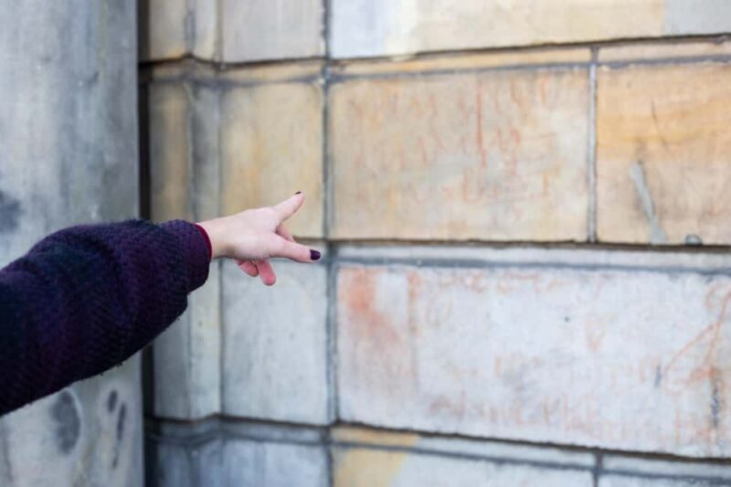 Amsterdam Legends & History Walking Tour with Local Guide - Key Points