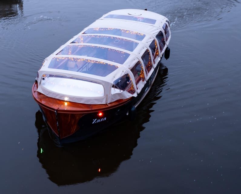 Amsterdam: Light Festival boat tour with Unlimited Drinks! - What You Get and What You Don’t