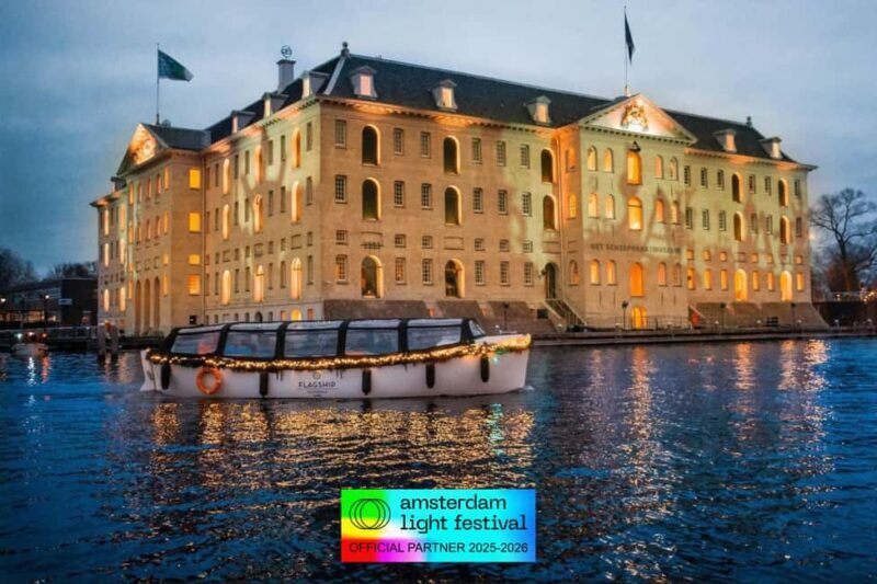 Amsterdam: Light Festival Cruise + Drinks & Snack option - FAQ