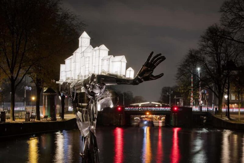 Amsterdam: Light Festival Cruise with Hot Snacks & Drinks - The Experience in Detail