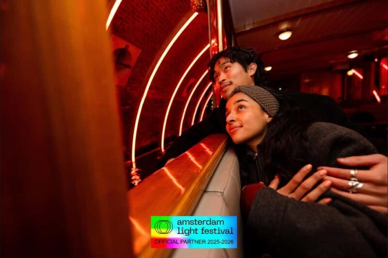 Amsterdam: Light Festival Heated Cruise + Hot Choco + Snack - Key Points