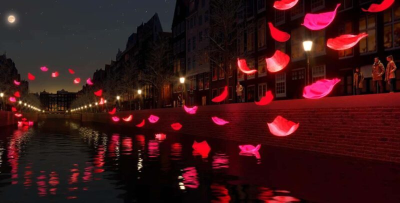 Amsterdam: Light Sculptures Small Boat Tour with Gluhwein - Final Thoughts