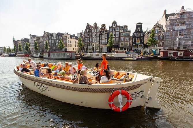 Amsterdam Luxury Canal Cruise + Unlimited Drinks & Bites option - Timing and Route Length: What “About One Hour” Feels Like