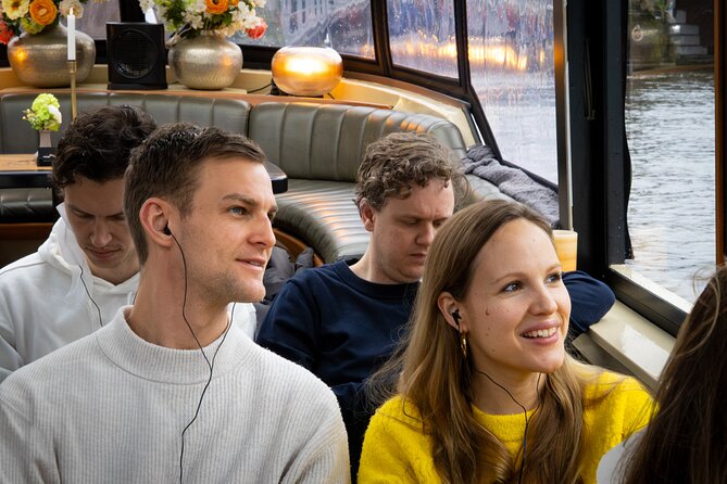 Amsterdam: Luxury Canal Cruise with Historic VR Experience - Luxury Canal Cruise Meets Historic VR at Leidseplein