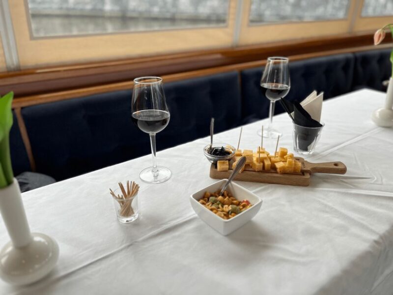 Amsterdam: Luxury Light Festival Cruise with Optional Drinks - Key Points