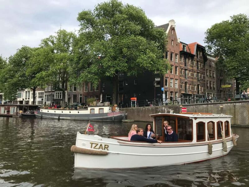 Amsterdam: Luxury Private Canal Cruise in German with Drinks - Key Points