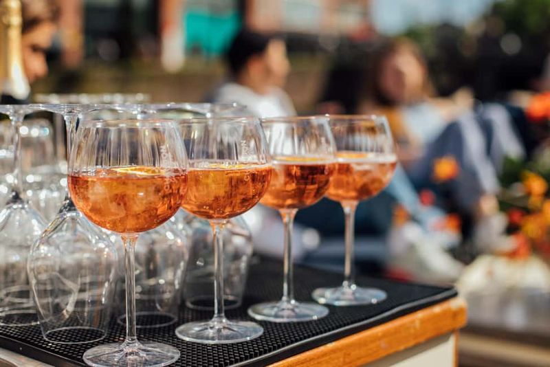 Amsterdam: Luxury Saloon Boat Cruise with Cocktails & Waffle - Passing the Red Light District From the Water (What to Expect)