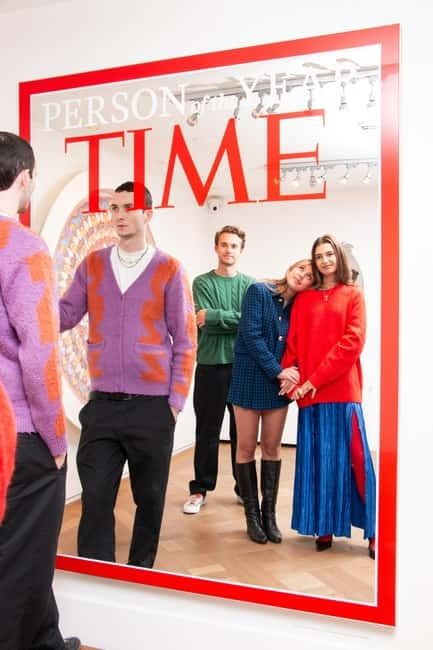 Moco Museum Amsterdam Entrance Tickets with Banksy & More - Staff help and the surprisingly personal touch