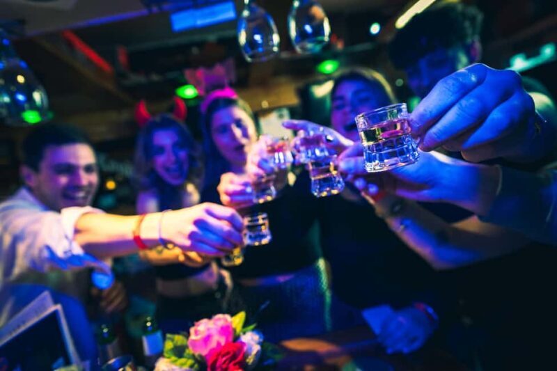 Amsterdam: New Year's Eve Pub Crawl with Optional Club Entry - What You Can Expect from the Experience