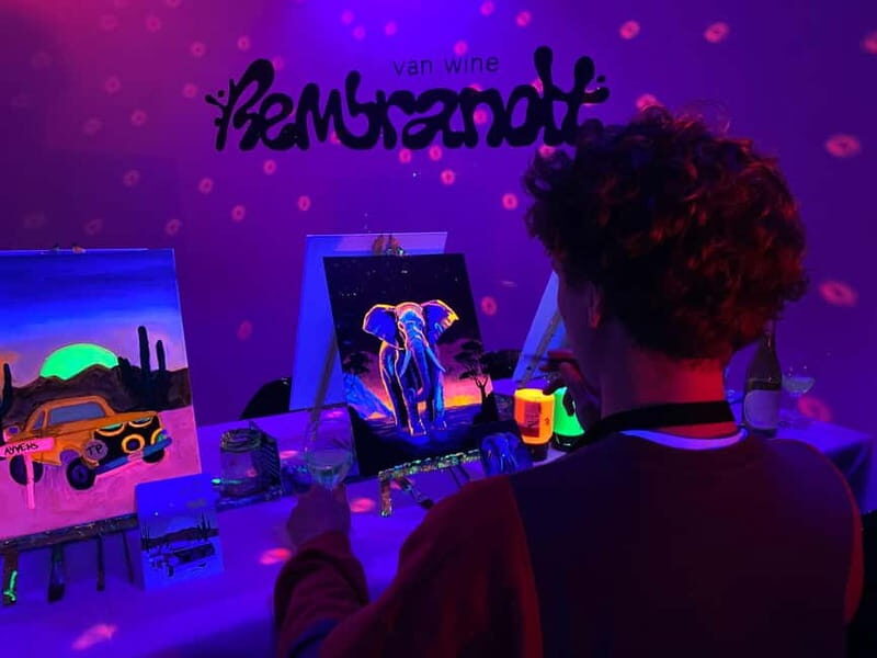 Amsterdam: Paint and Sip in the Dark at Rembrandt van Wine - The Experience: What to Expect from Paint and Sip in the Dark