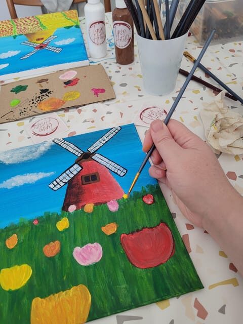 Amsterdam: Paint & Sip Workshop - Paint your Souvenir - FAQ