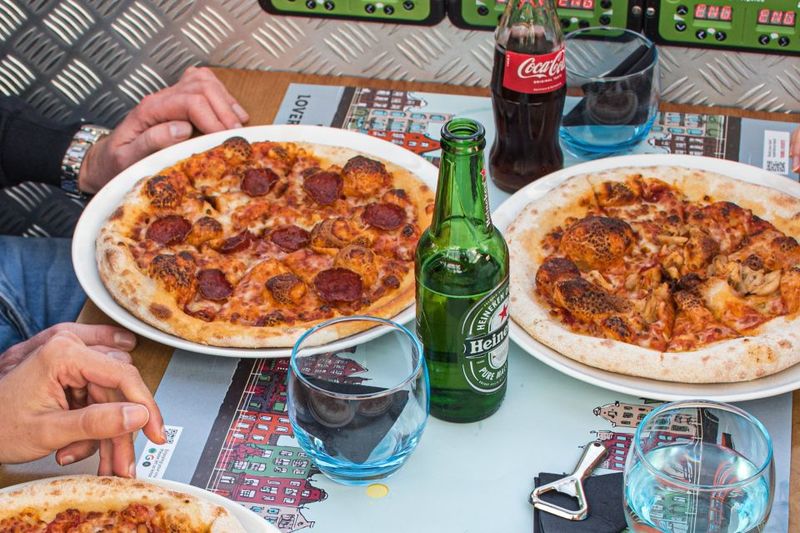 Amsterdam: Pizza Cruise with New York Pizza & Drinks - Staff, Music, and the Vibe: Why People Keep Recommending It