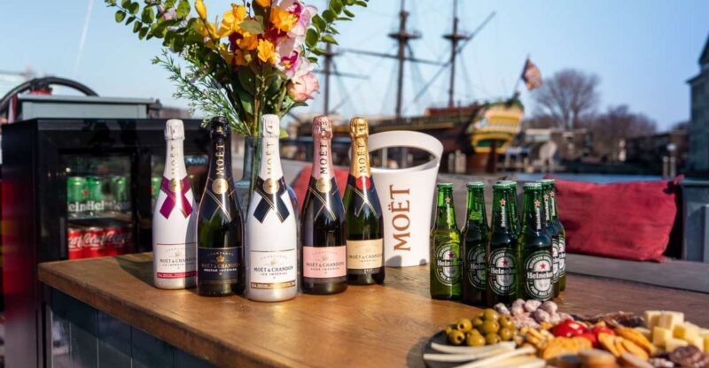 Amsterdam: Private Canal Cruise with Drinks and Snacks - Key Points