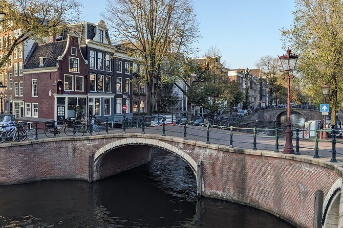 Amsterdam private city walking experience with a local - FAQ