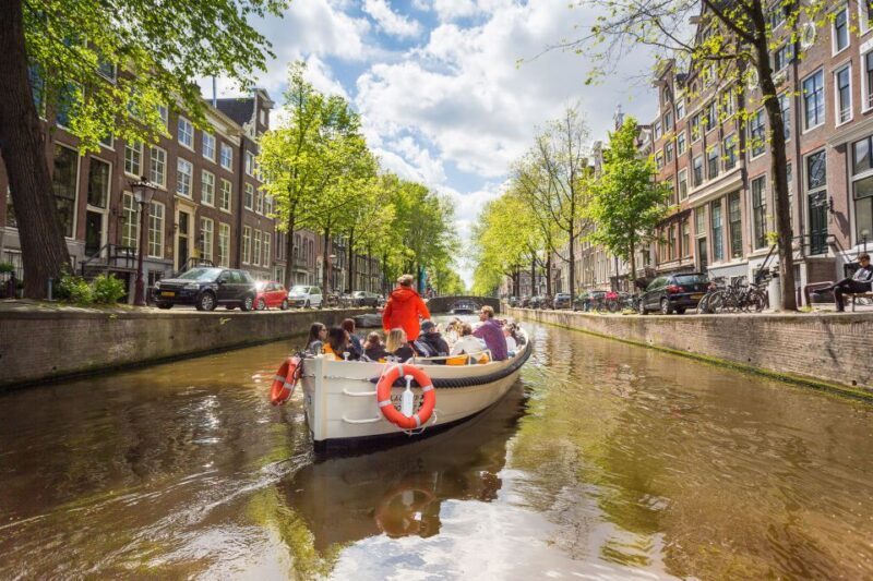 Amsterdam: Private Cruise with Drinks & Optional Snacks - Exploring Amsterdam from the Water: A Review of the Private Canal Cruise with Drinks & Snacks