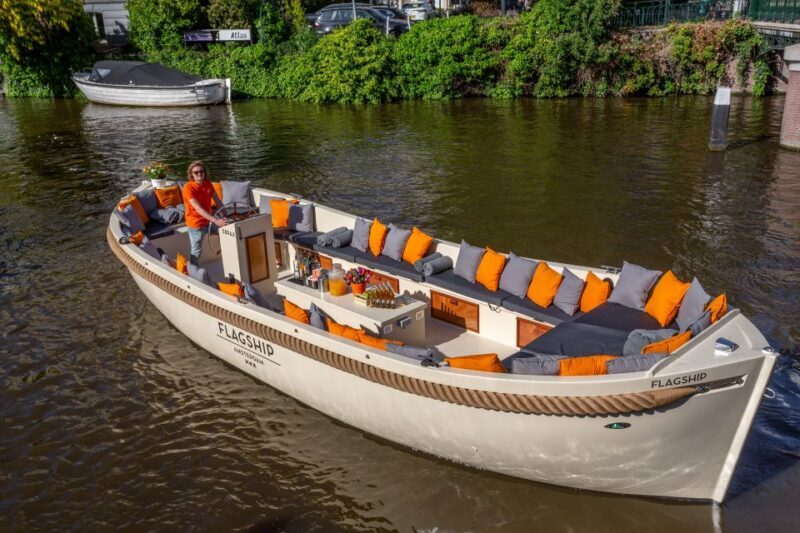 Amsterdam: Private Cruise with Drinks & Pizza or Burger - Practical Details