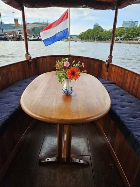 Amsterdam: Private Dinner Cruise on a Luxury Saloon Boat - An In-Depth Look at the Amsterdam Private Dinner Cruise