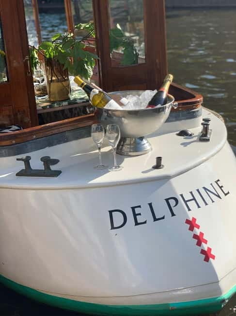 Amsterdam: Private Dinner Cruise with Guide and Wine - What to Expect from the Experience