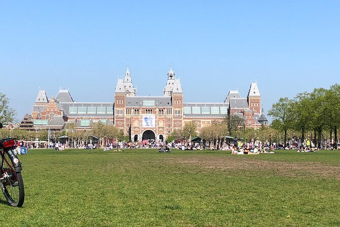 Amsterdam private guided tour with Marieke, local guide - What to Expect from Your Amsterdam Tour with Marieke