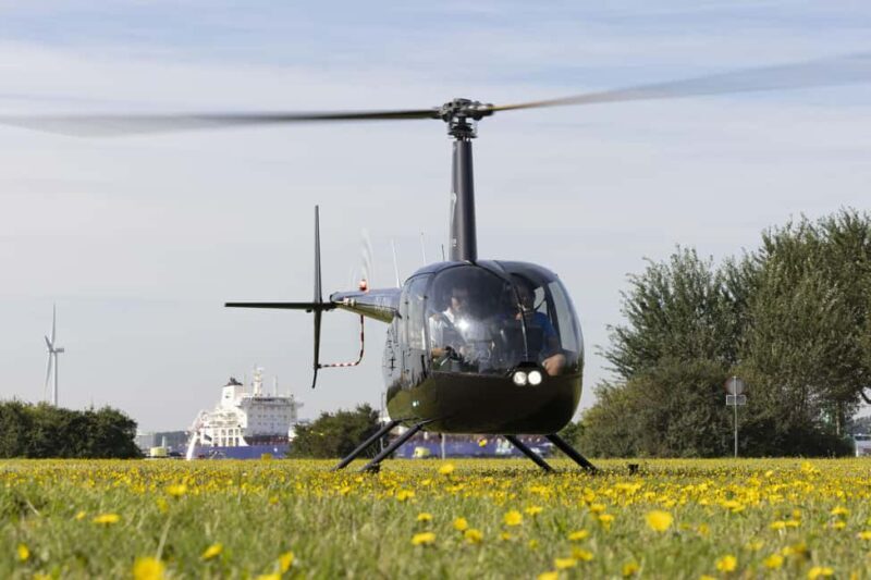 Amsterdam: Private Helicopter Tulip tour from Heliport AMS - An Honest Look at the Helicopter Tulip Tour